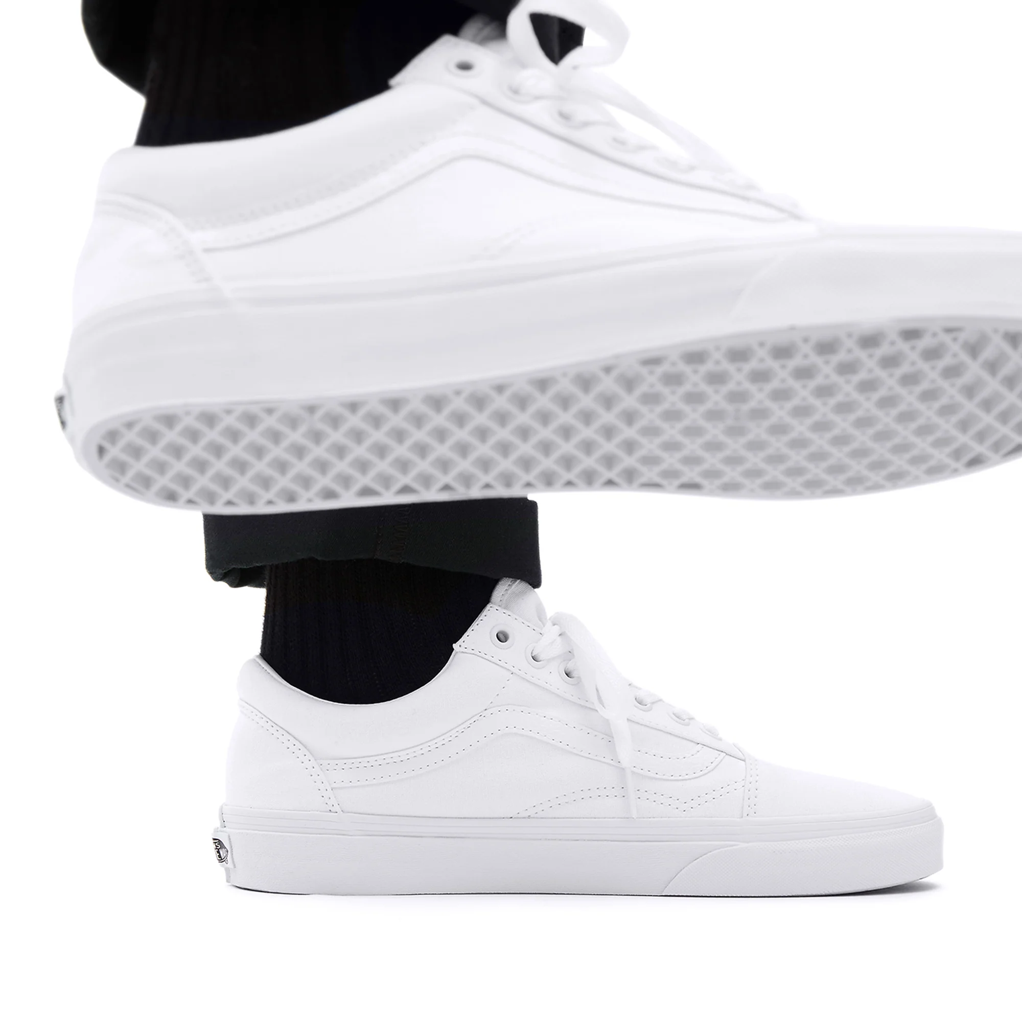Vans נעלי סניקרס ואנס Old Skool בצבע לבן לנשים ולגברים - Image 4